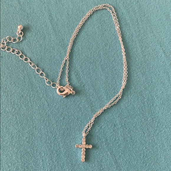 Forever 21 Jewelry - Cross chain